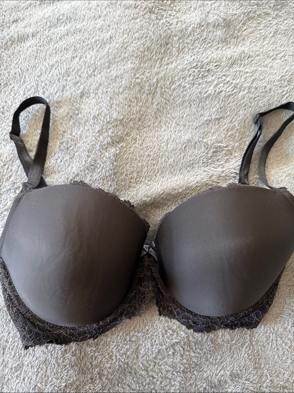 Victor Victoria’s Secret dream Angels Demi Bra Criss Cross